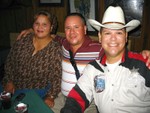 Wigberto Castellano con su esposa y Carlos Luis P�rez (Kit Carson)